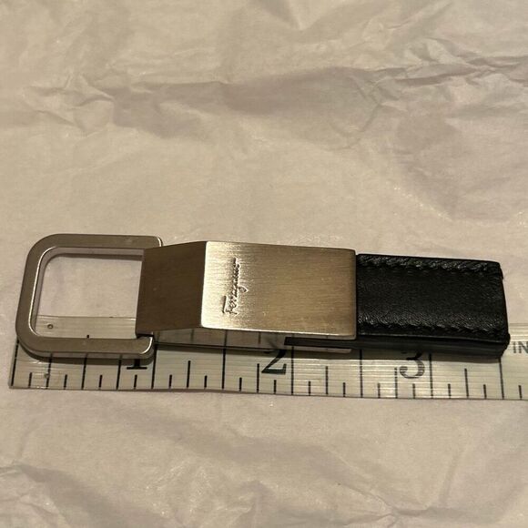 Ferragamo Black Leather Fob Keychain Silver Hardware Unisex Quiet Luxury - Picture 8 of 9